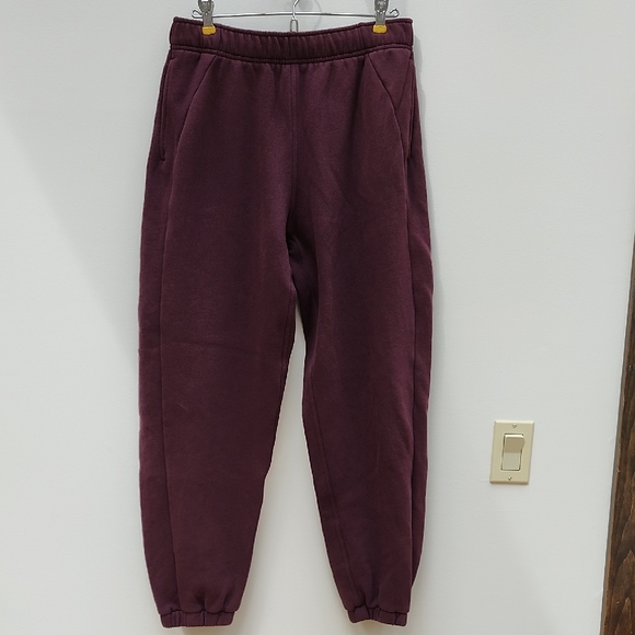 lululemon athletica Pants - lululemon athletica Women's Goodnight Plum Scuba Joggers